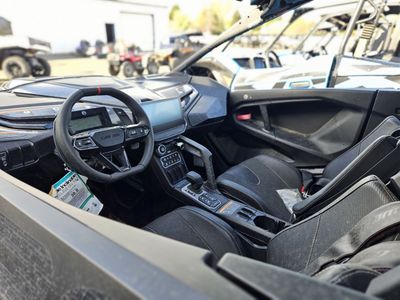 2025 MAVRICK R XRS 999T BK SAS 25 X rs