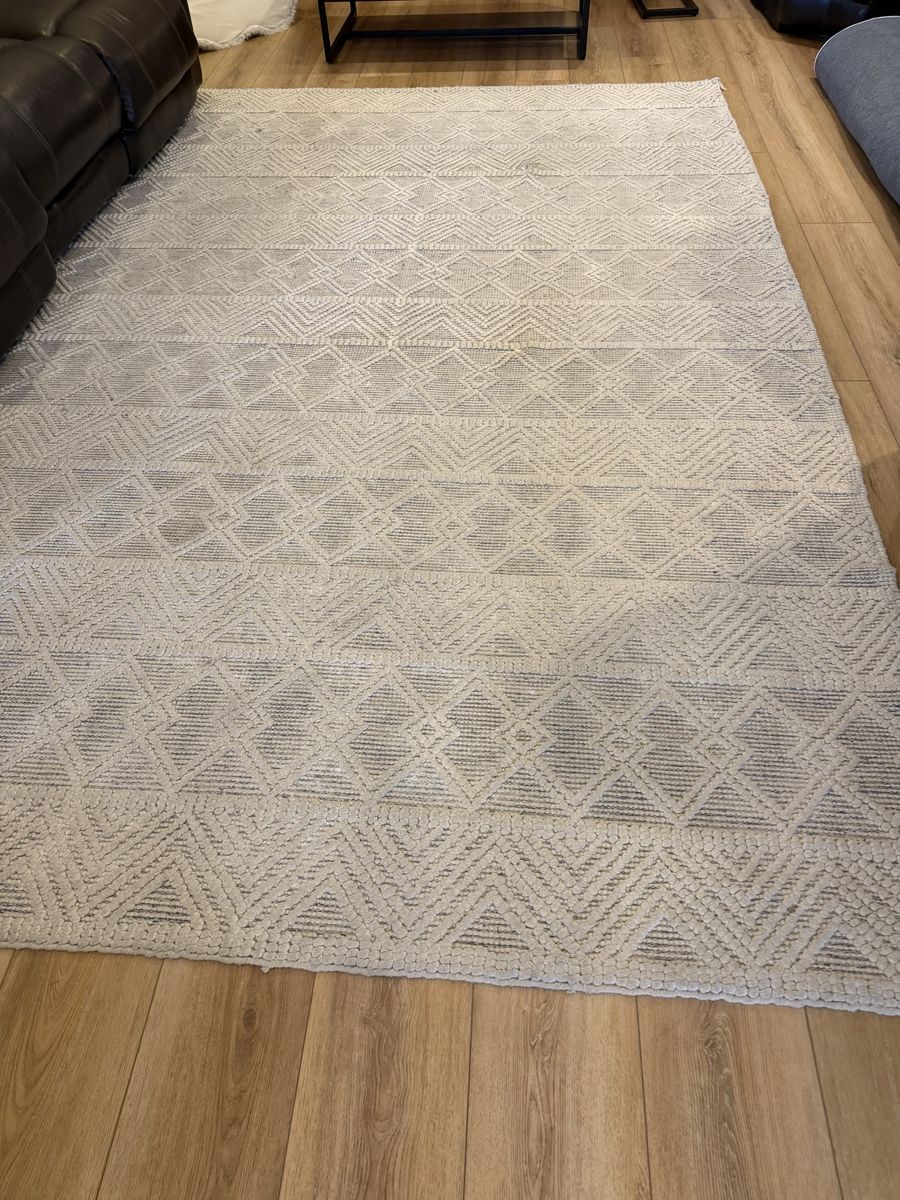 9’ x 12’ boho ivory rug