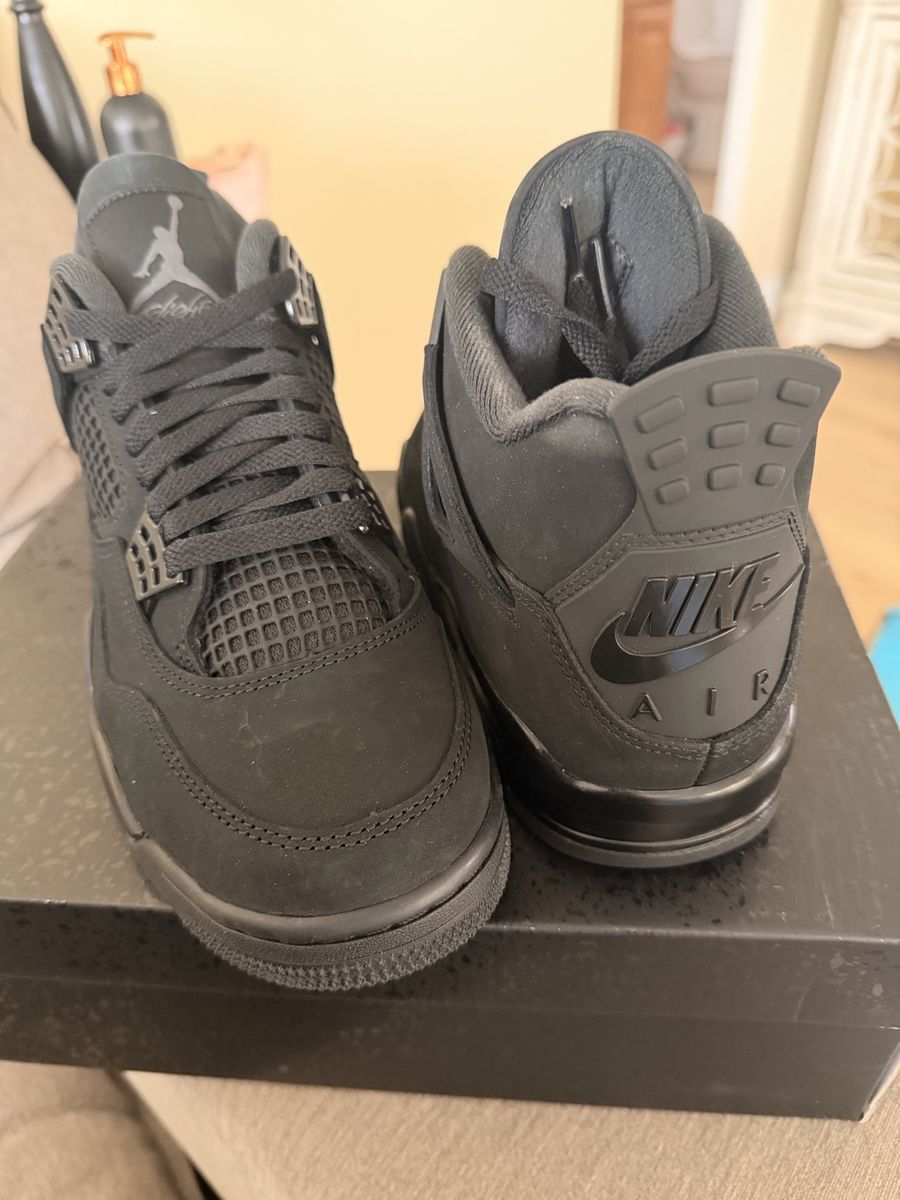 Air Jordan 4 retro black cat’s