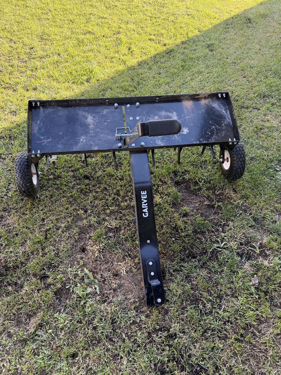 Garvee tow behind plug aerator