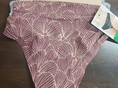 DIP Women's Invisible Line Thong Underwear 3-Pack - Size Small, Burgundy Leaf Print
