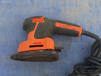 BLACK+DECKER Corded Detail Sander BDEMS600