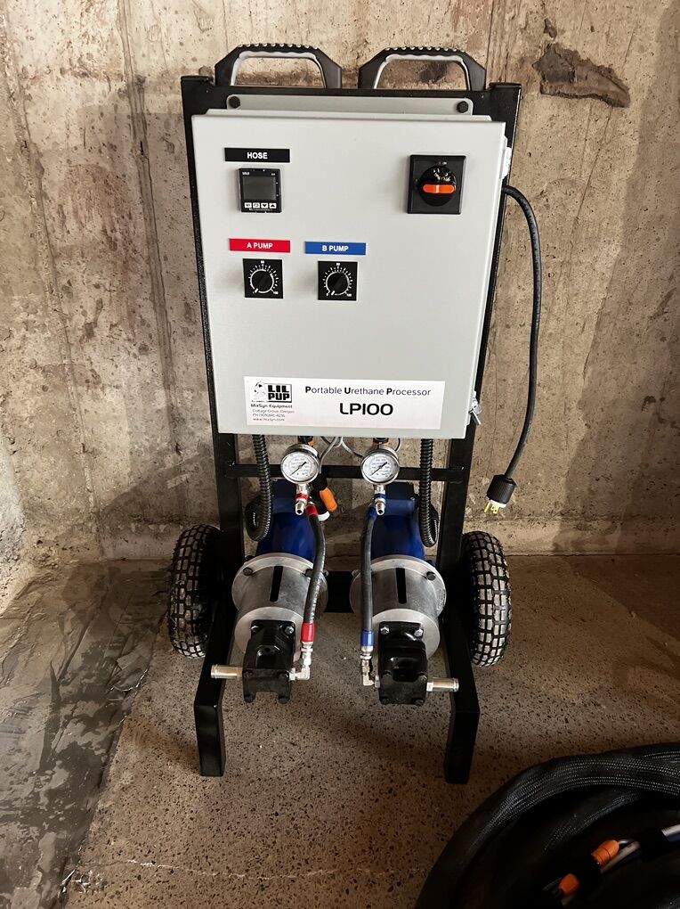 MixSyn LP-100 Proportioner and spray machine