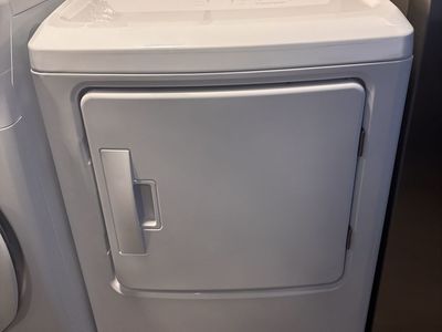 Insignia Sensor Dry Front Load Electric Dryer White