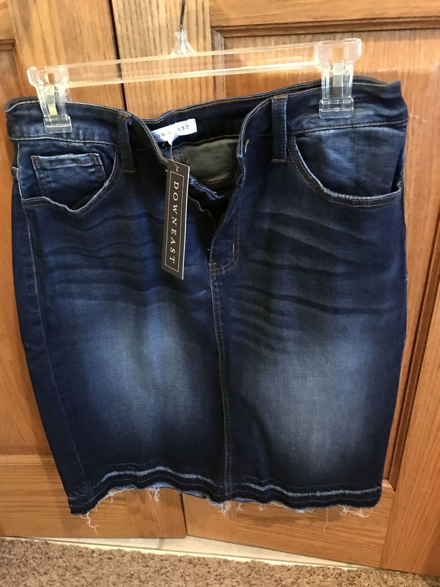 Downeast Playful Sentiment Skirt Indogi Dark Wash Size L, 22” Long, 32” Waist, New