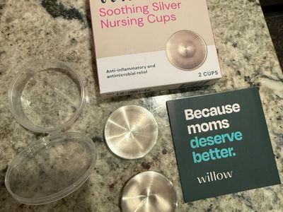 Willow soothing silver nursing cups