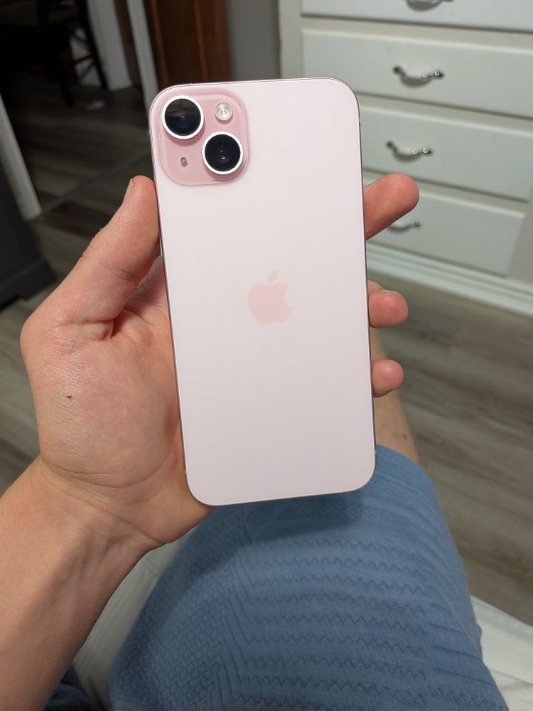 iPhone 15 Plus - Unlocked - 256 Gb