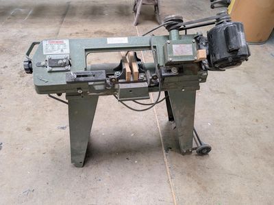 Central Machinery 4½” Metal-Cutting Bandsaw – Works Great
