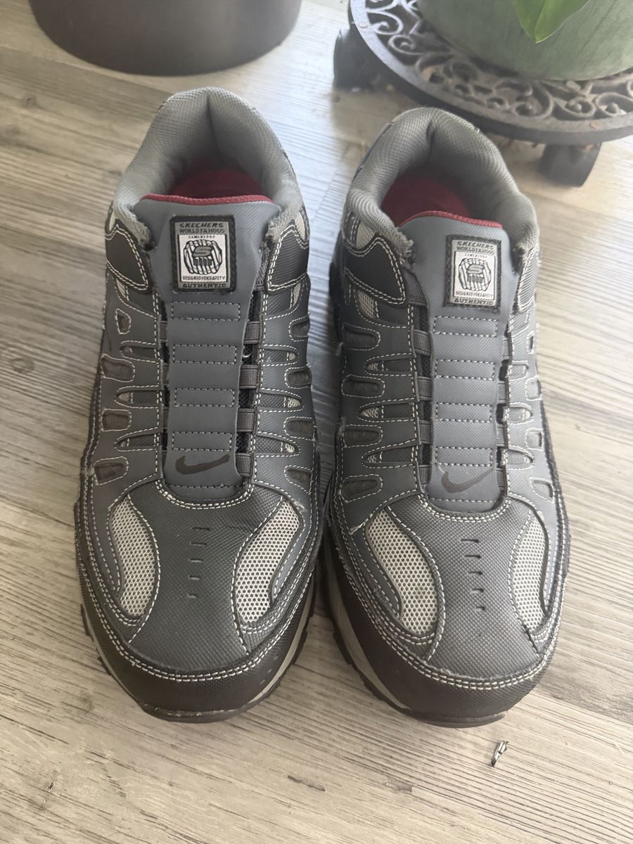 Skechers Authentic Men's Gray & Red Memory Foam Athletic Shoes Size 11.5