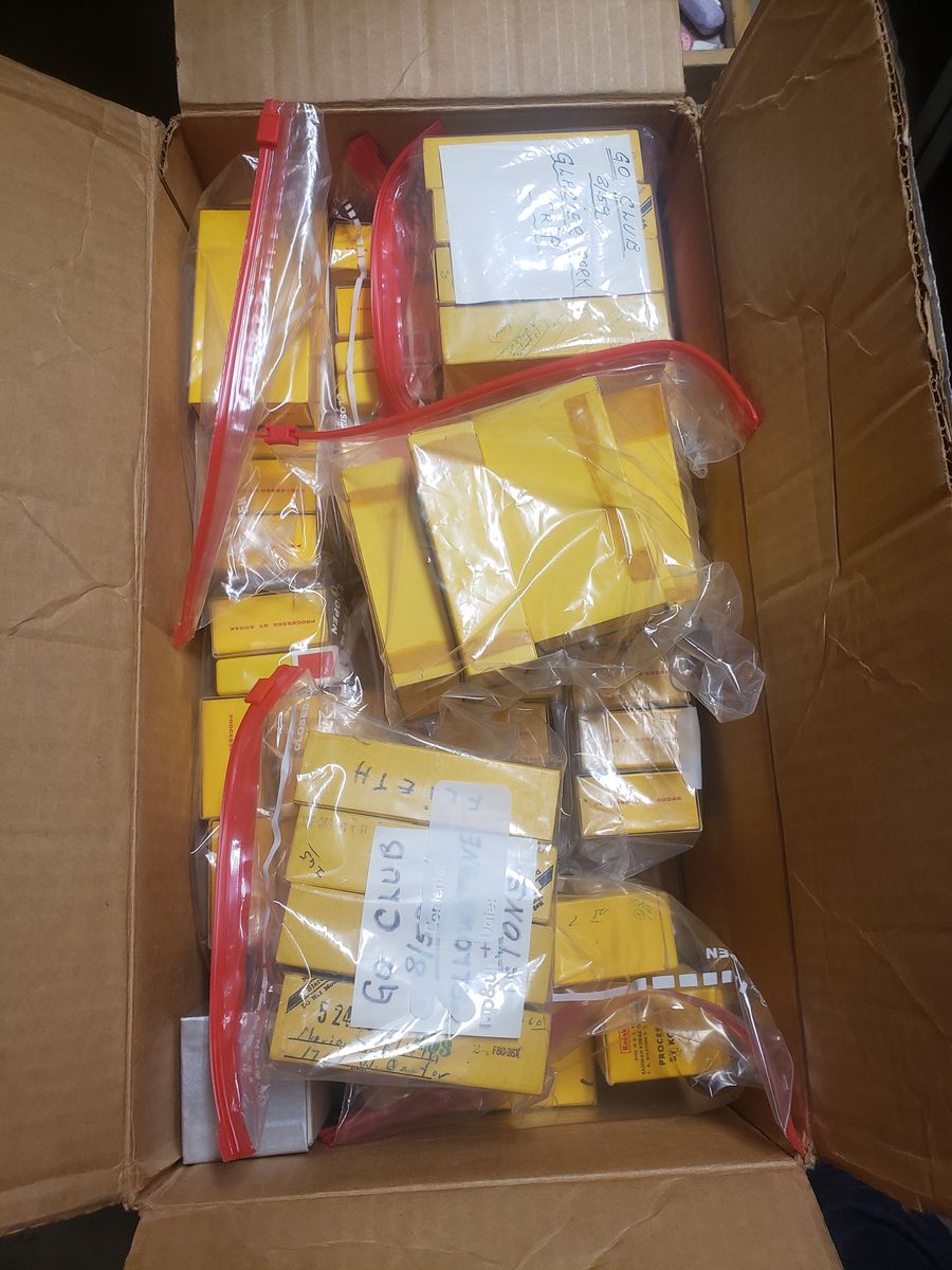 THOUSANDS of Vintage 1950s-1970s Kodak Color Photo 35mm Slides