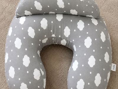 Frida Mom Adjustable Nursing Pillow - Gray Cloud Print