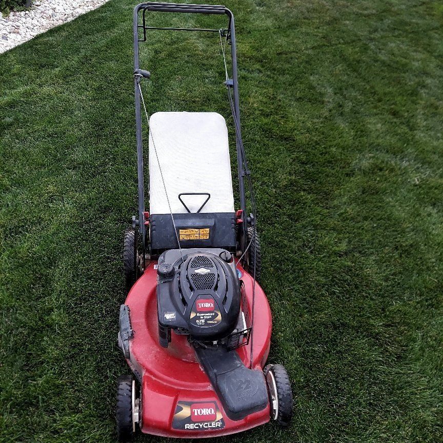 Toro Recycler 22 Inch 190cc Front Drive Gas Lawn Mower with Bagger