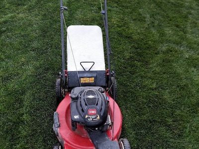 Toro Recycler 22 Inch 190cc Front Drive Gas Lawn Mower with Bagger