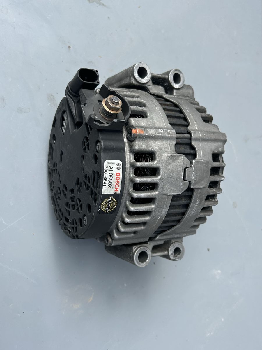 Main image 5
