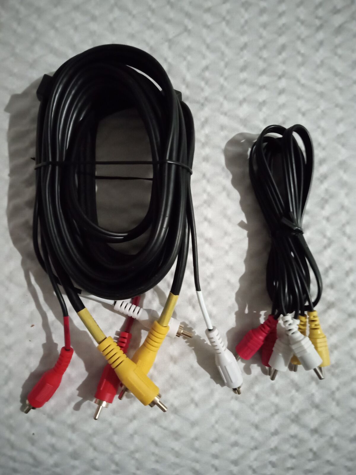 RCAAudio video cables red white and yellow connector