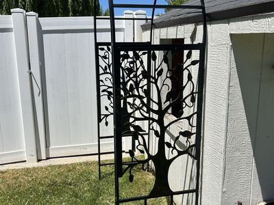 Plow & Hearth Garden Arch - New