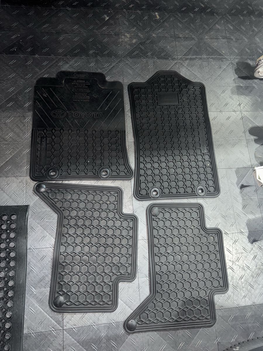 Tacoma Floor Mats 5-15
