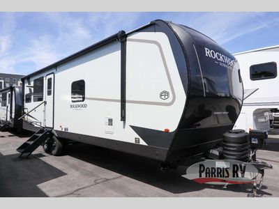 New 2027 Forest River RV Rockwood Ultra Lite 2711RK