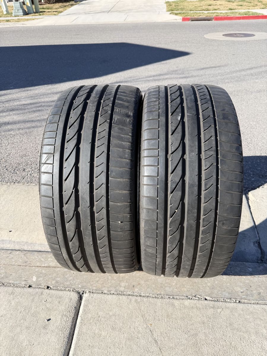 275/40R20 Bridgestone Dueler H/P Sport like new
