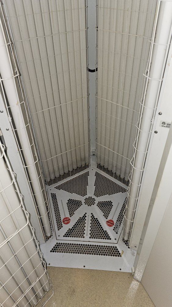 Main image 10