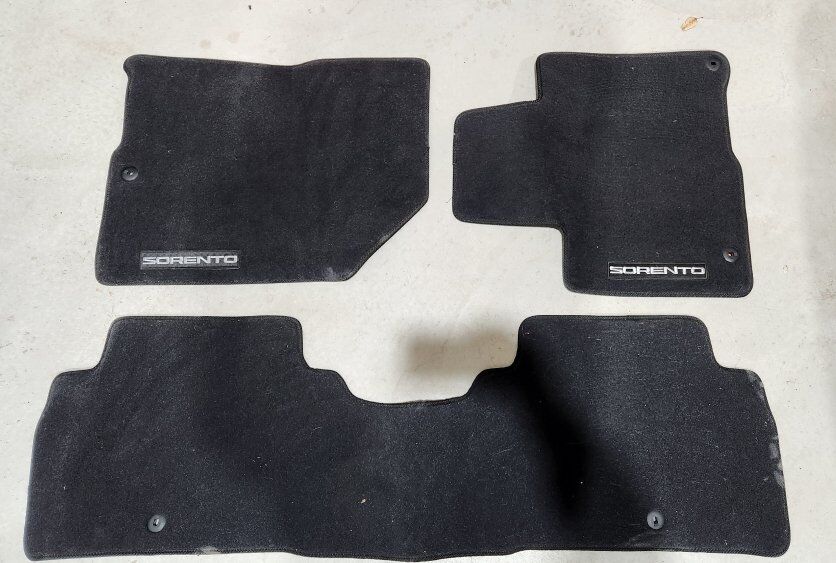 Kia Sorento Carpet Floor Mats