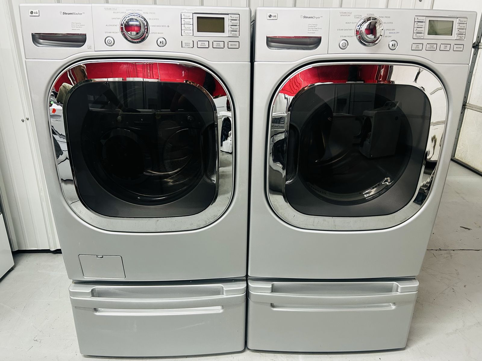 Lg Steam Front Load Set With Pedestals