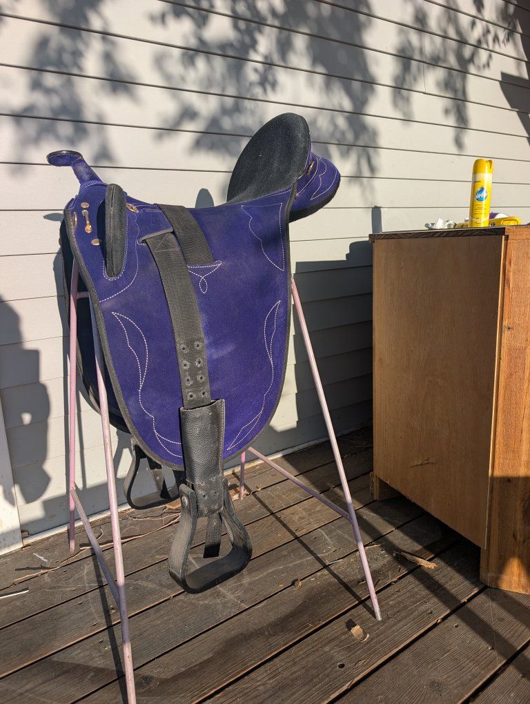 synthetic unbranded Australian saddle