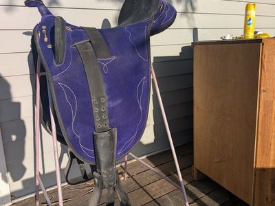 synthetic unbranded Australian saddle