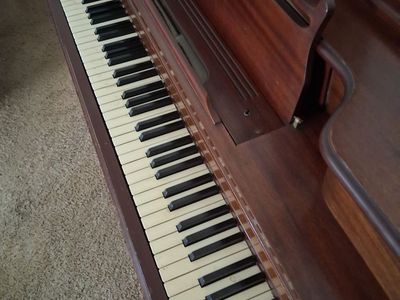 Janssen Upright piano