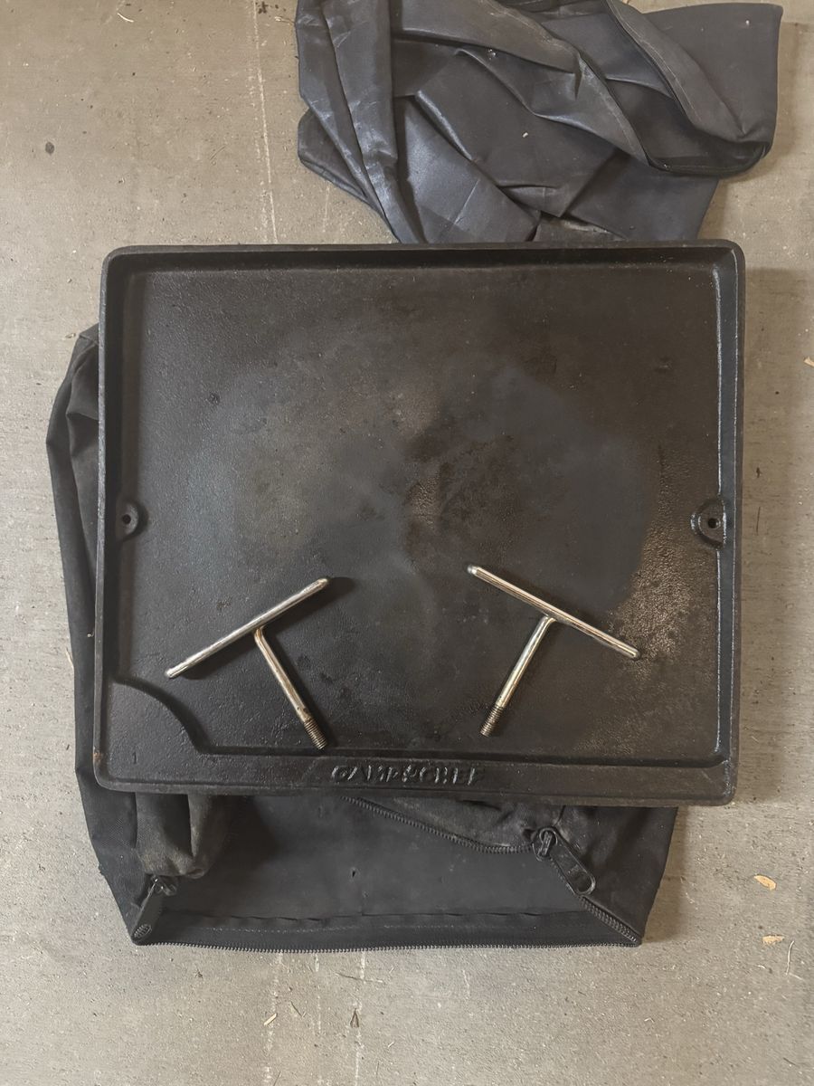 Main image 3