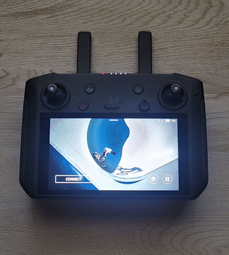 DJI Smart Controller (RM500)