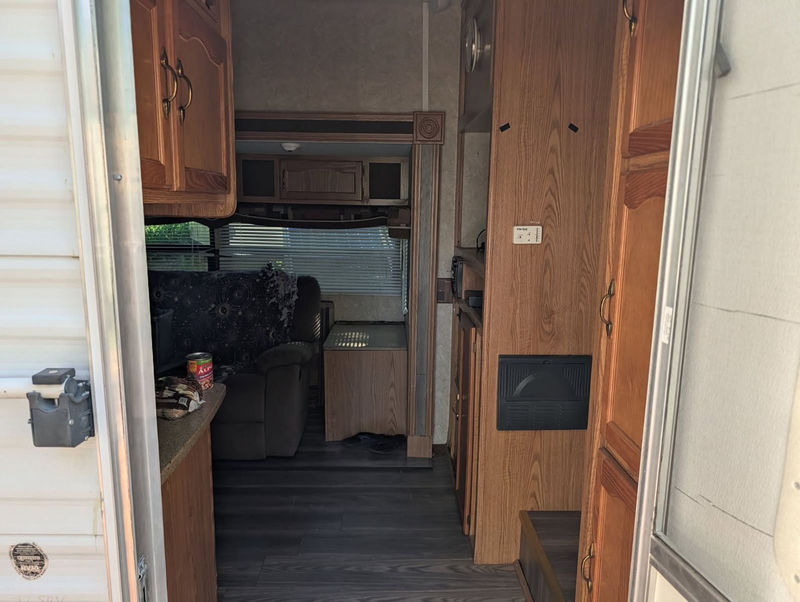 2007 Salem LE Sport 5th wheel/Toy hauler.