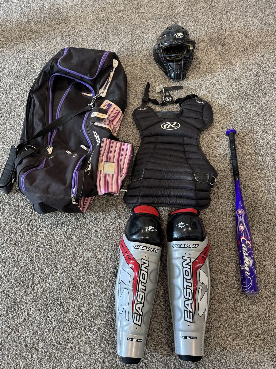 Louisville Slugger Catchers Rawlings & Easton Softball Gear Set with Bag, Bat, Helmet, Chest Protector, and Leg Guards