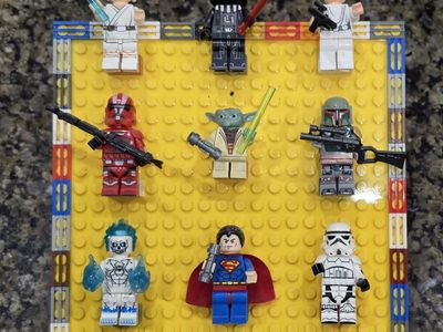 Minifigure Collection - Marvel, Horror, Pop Culture, Star Wars, Stranger Things, Rock Star - 190 Figures & Baseplates