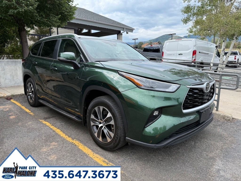 2025 Toyota Highlander XLE