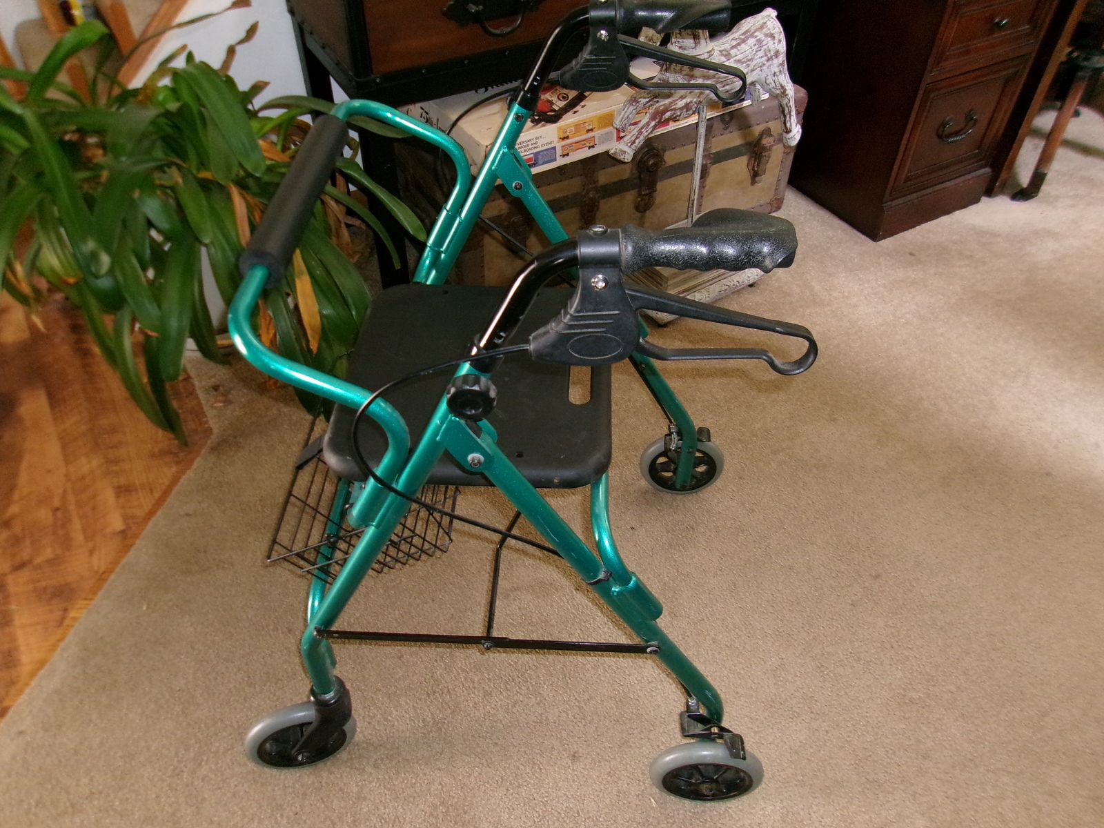 Drive Medical Rollator Walker with Seat, Teal, Folding