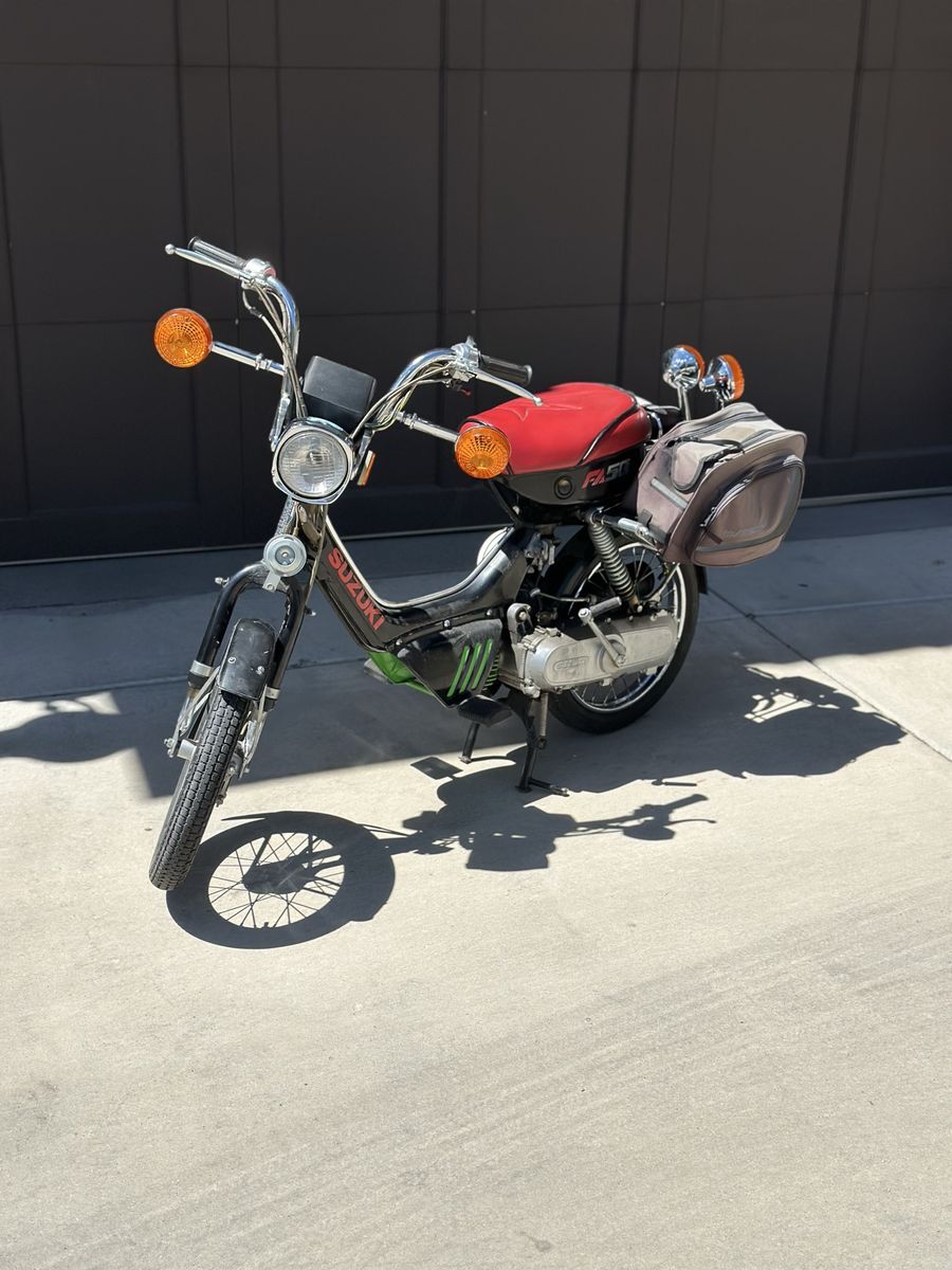 Suzuki FA-50 moped