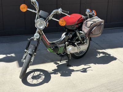 Suzuki FA-50 moped