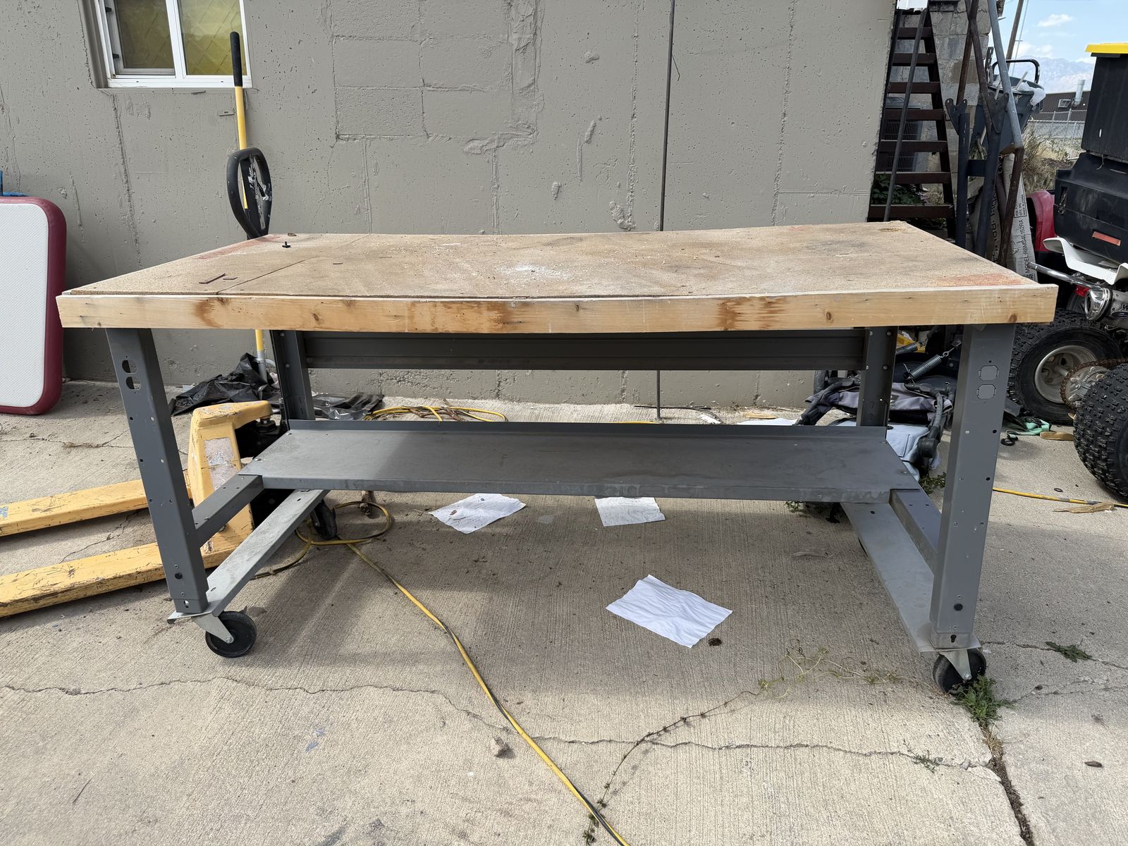 Shop Table Free