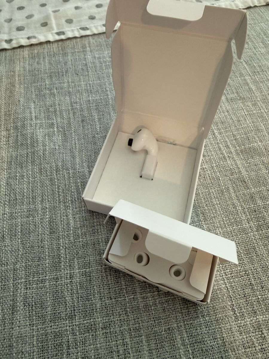 AirPod Pro Gen 3 Right Ear Only