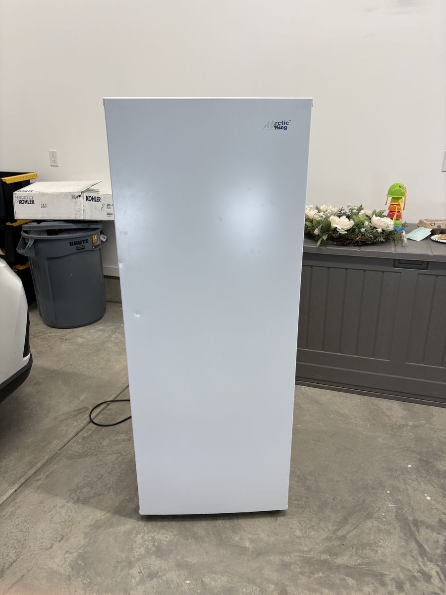 Arctic King Upright Freezer