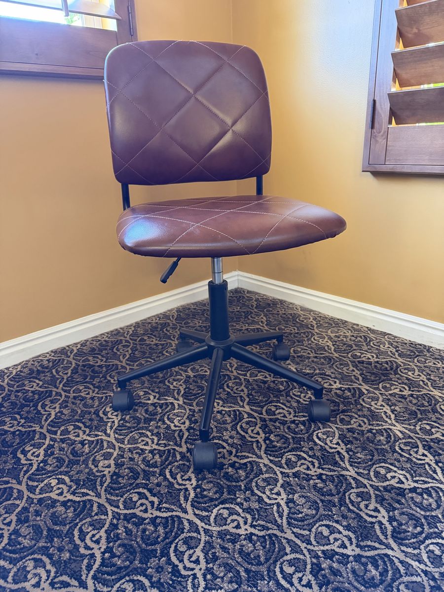 Brown Faux Leather Adjustable Swivel Office Desk Chair with Quilted Design and Wheels