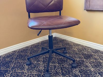 Brown Faux Leather Adjustable Swivel Office Desk Chair with Quilted Design and Wheels