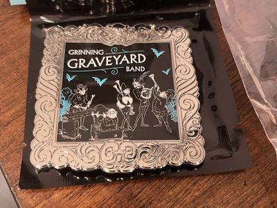 Disney The Haunted Mansion Mystery Magnet Graveyard Band BoxLunch Exclusive