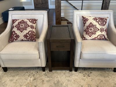 La-Z-Boy Chair Side Table – Brand New