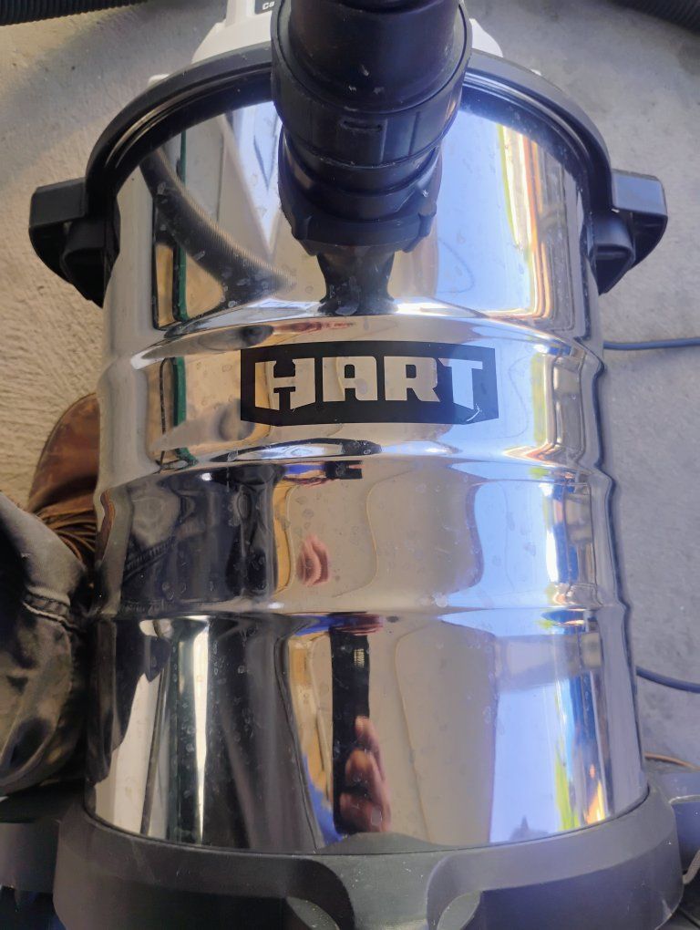 Hart wet dry vacuum 6 gallons