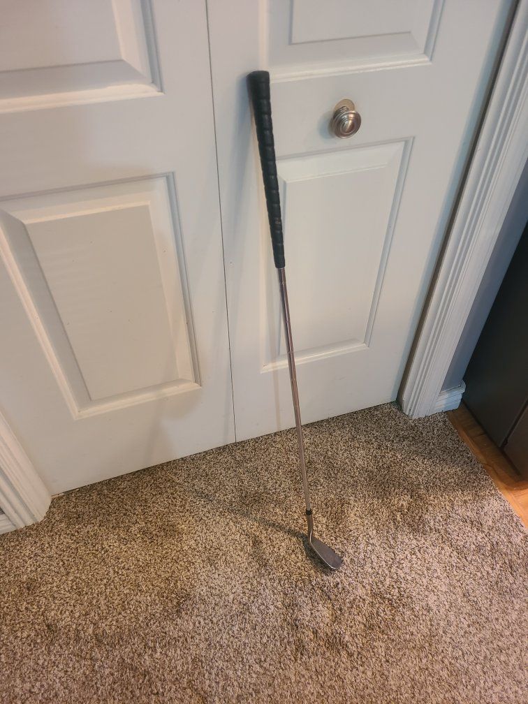 RH 60 degree golf club