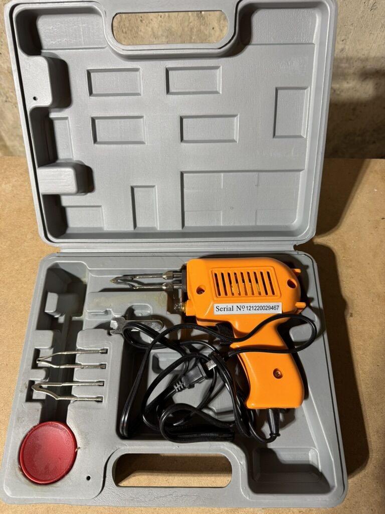 Electric Soldering Iron Kit w/ Case & Tips – Works Great