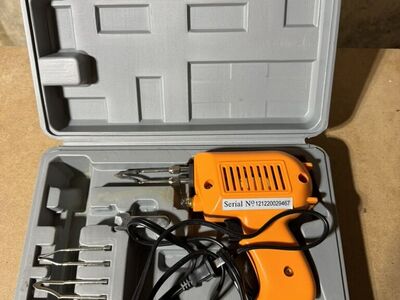Electric Soldering Iron Kit w/ Case & Tips – Works Great