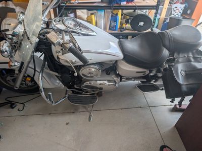 Kawasaki Vulcan Cruiser Motorcycle - White, Low Mileage (29,867 miles)